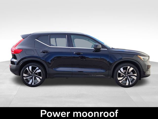 Certified 2023 Volvo XC40 B5 Ultimate w/ Climate Package AWD/4WD image 10