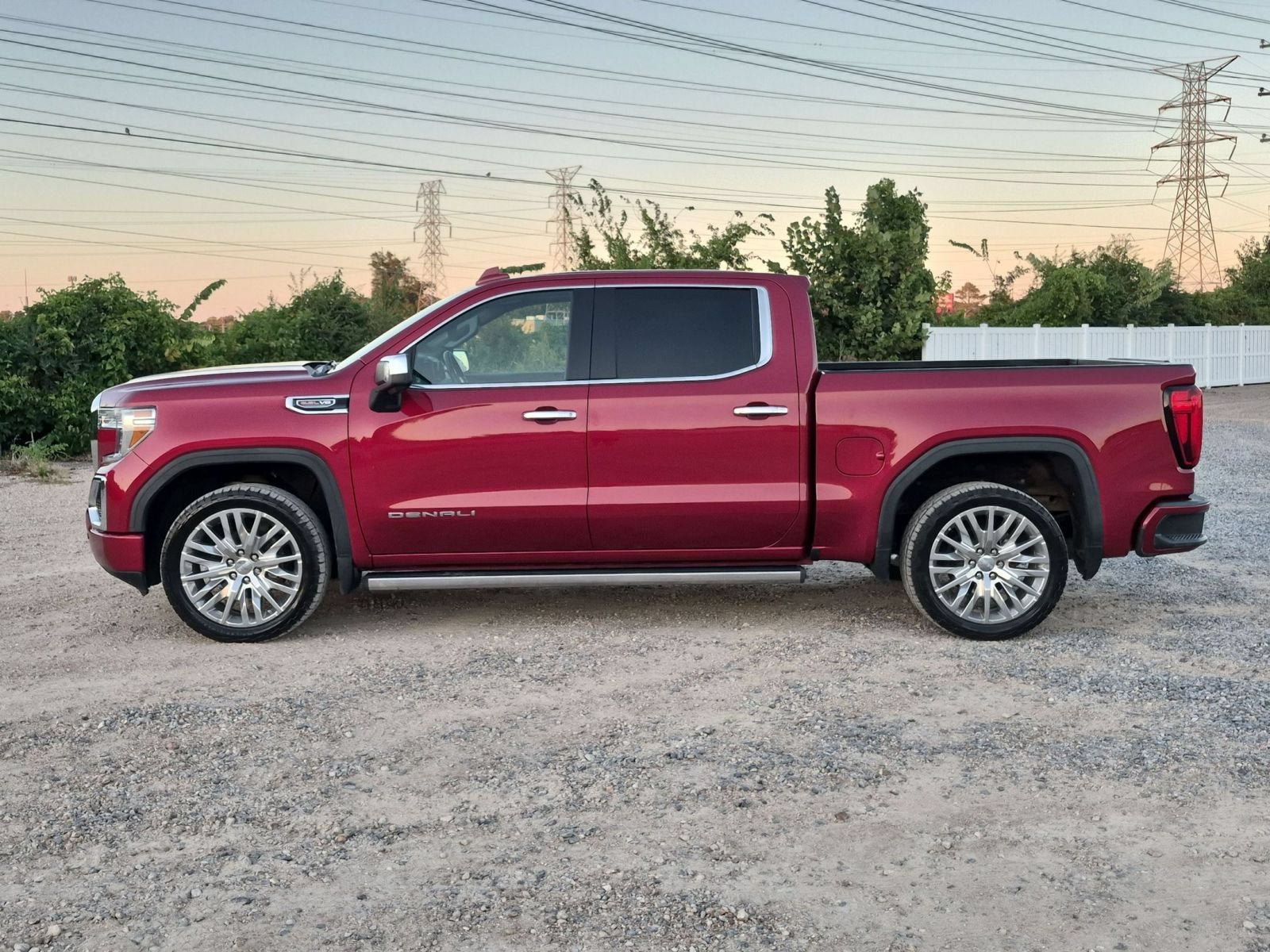 Used 2019 GMC Sierra 1500 Denali w/ Denali Ultimate Package AWD/4WD image 2