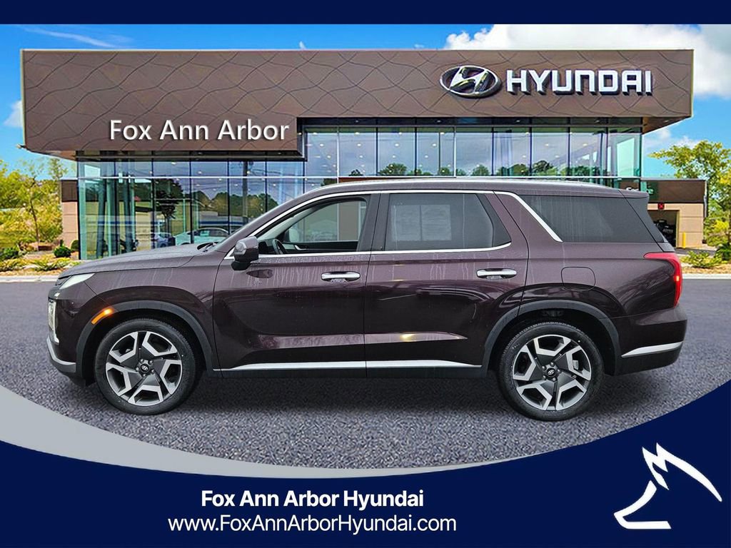 Used 2023 Hyundai Palisade SEL w/ Premium Package AWD/4WD image 2