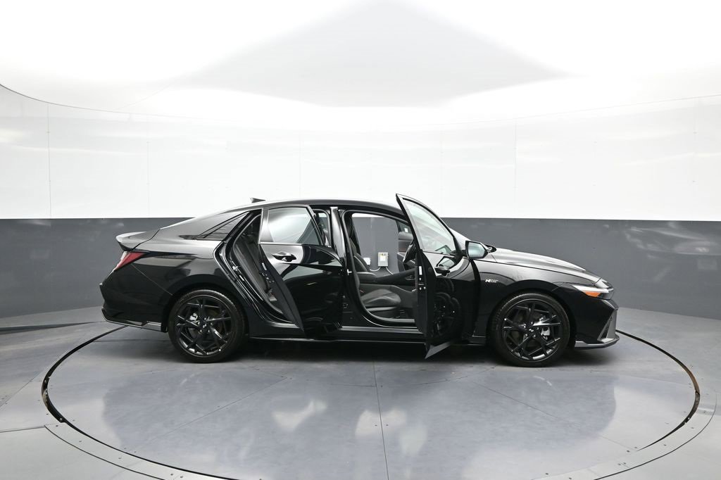 Used 2025 Hyundai Elantra N Line image 41