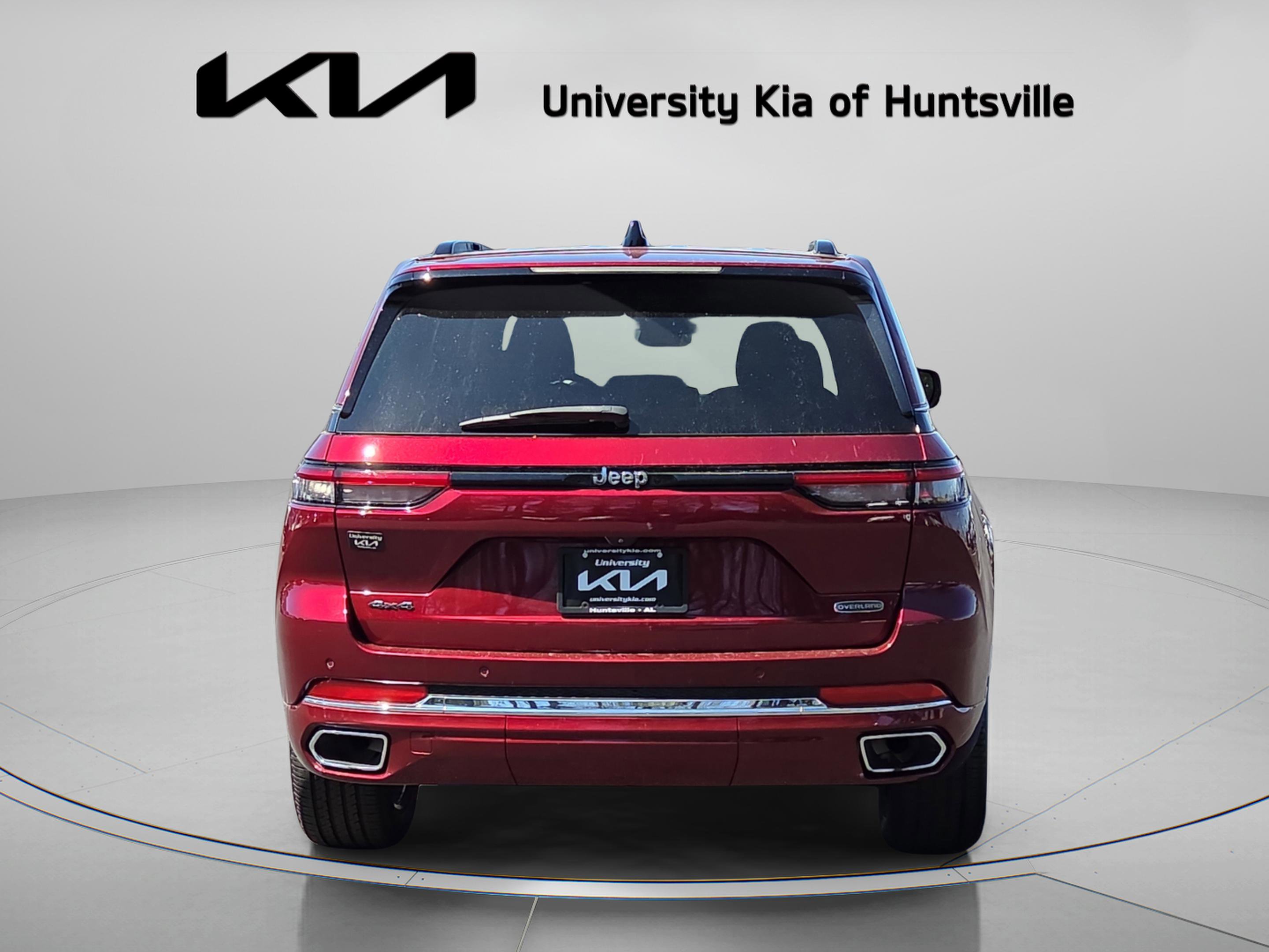 Used 2023 Jeep Grand Cherokee Overland image 6