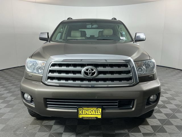 Used 2015 Toyota Sequoia Platinum AWD/4WD image 2