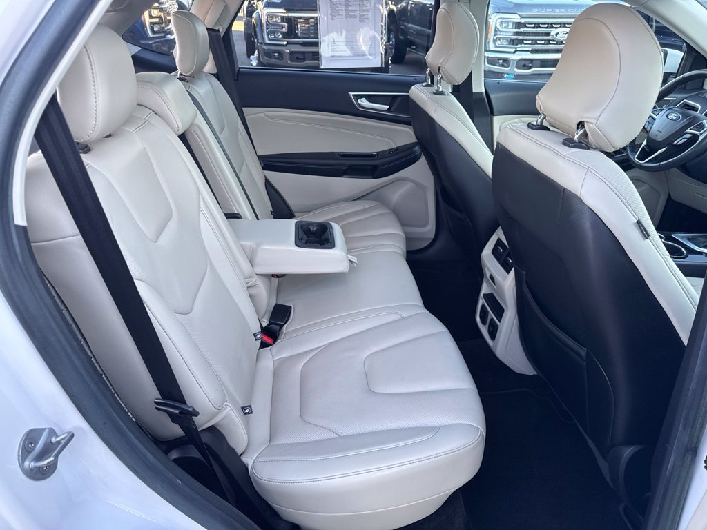Certified 2017 Ford Edge Titanium w/ Equipment Group 301A FWD image 40