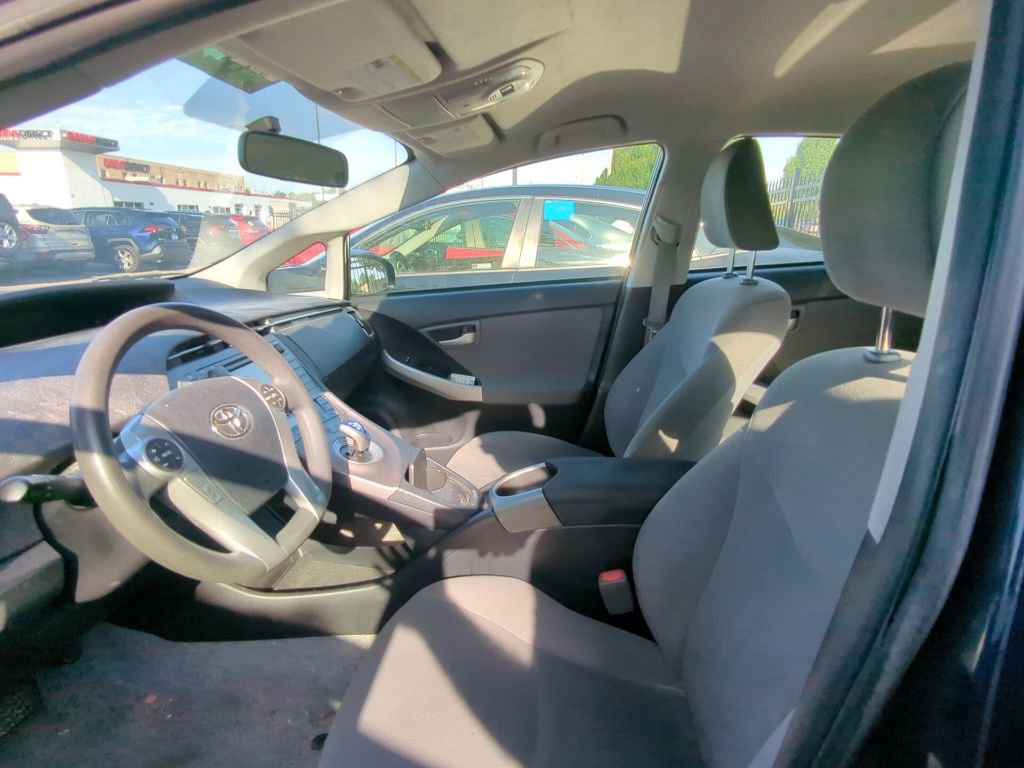 Used 2015 Toyota Prius Three FWD image 6