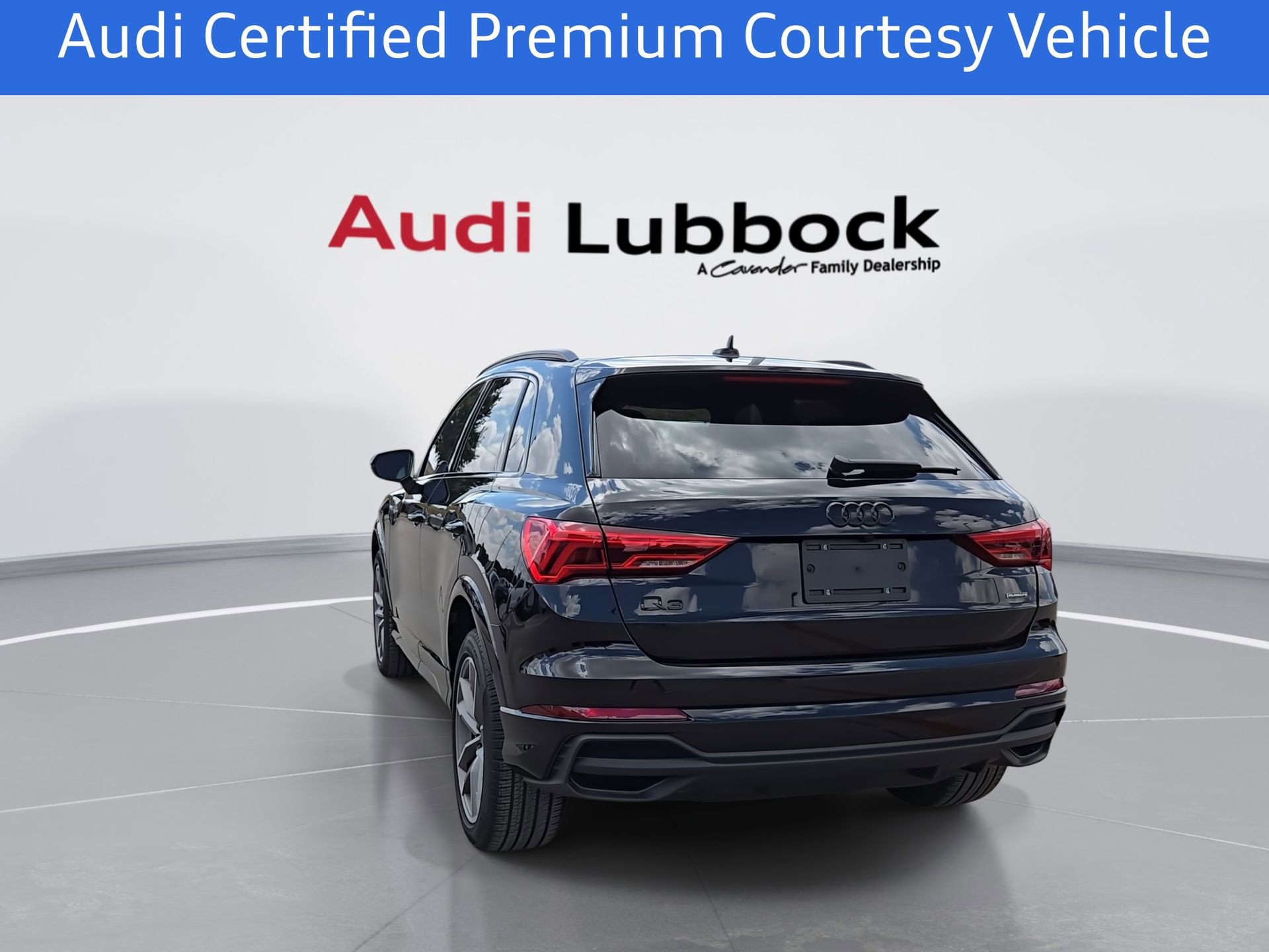 Certified 2025 Audi Q3 2.0T Premium w/ Convenience Package AWD/4WD image 7