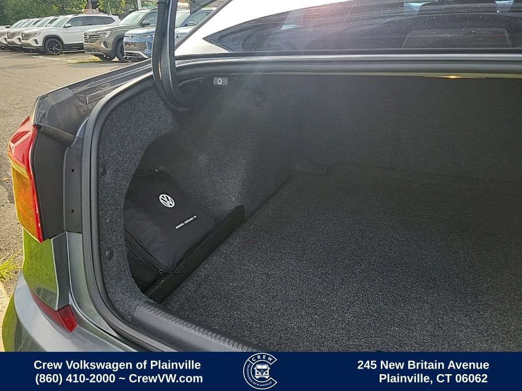 Used 2016 Volkswagen Passat 1.8T SE FWD image 50