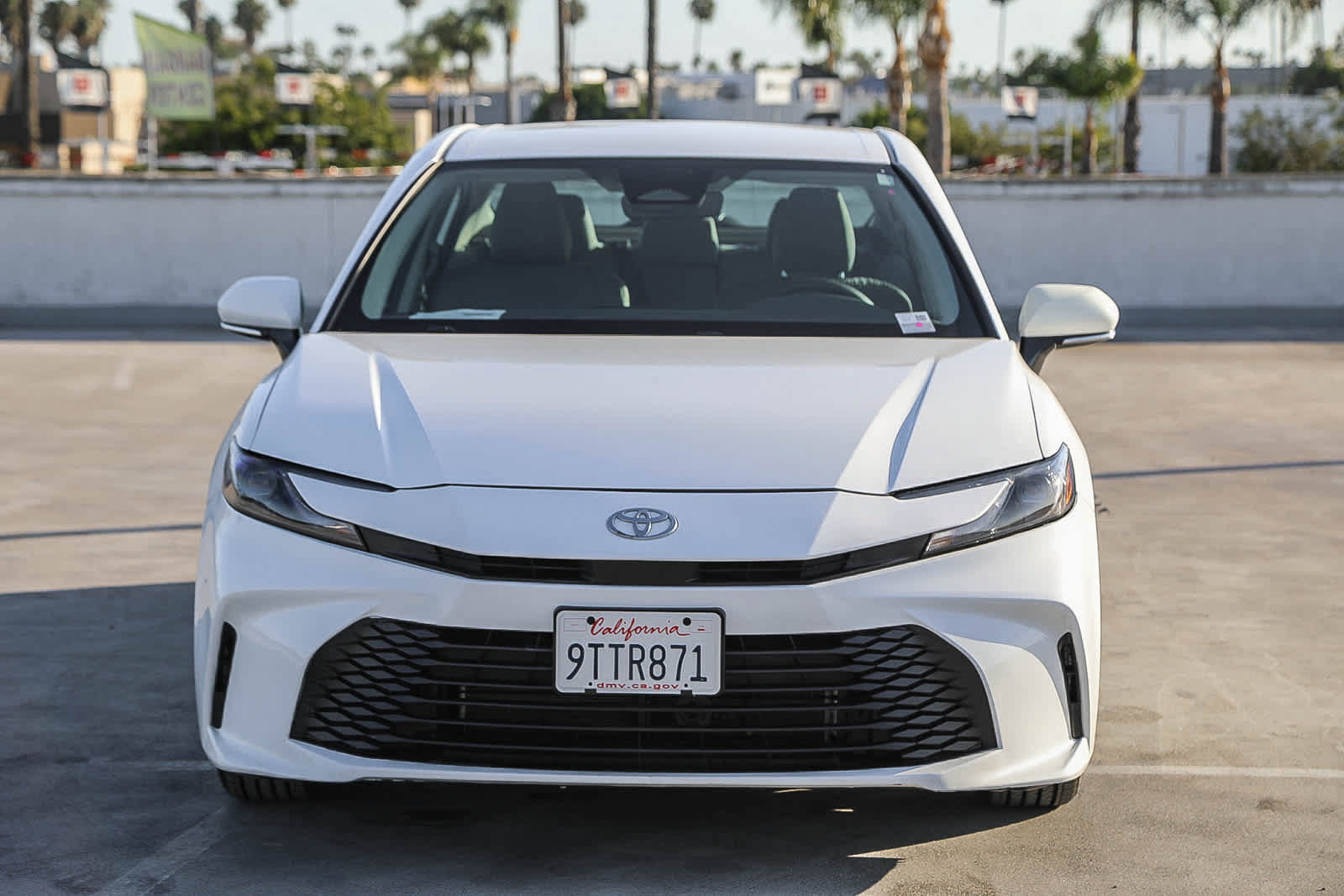 Used 2025 Toyota Camry LE w/ Convenience Package FWD image 3