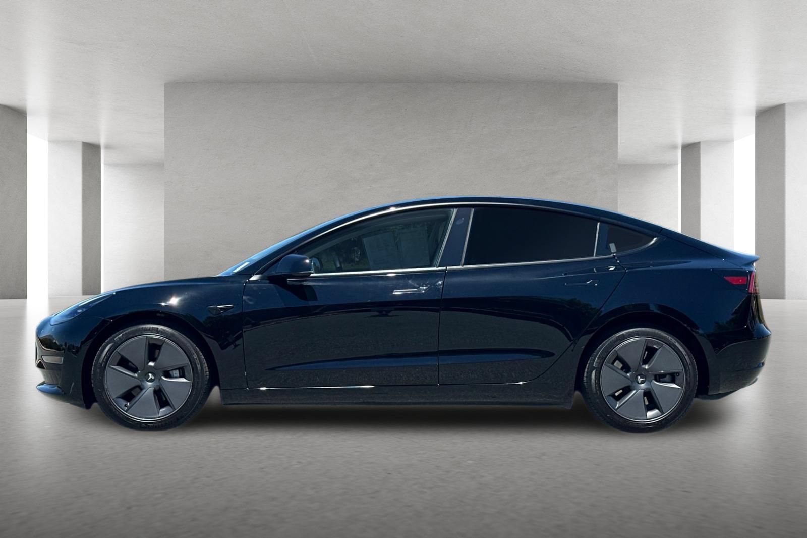 Used 2023 Tesla Model 3 Standard Range RWD image 7