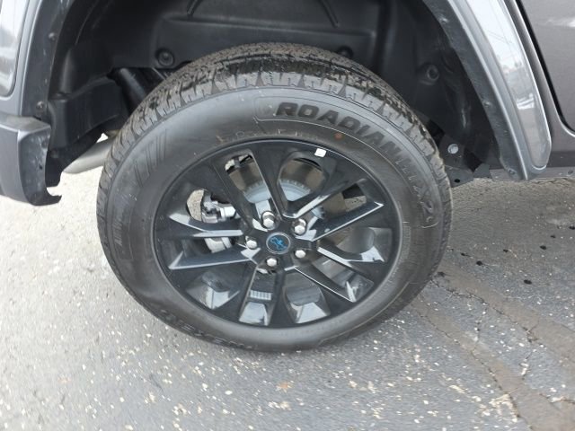 Used 2025 Jeep Wrangler Unlimited Sahara w/ Safety Group image 49