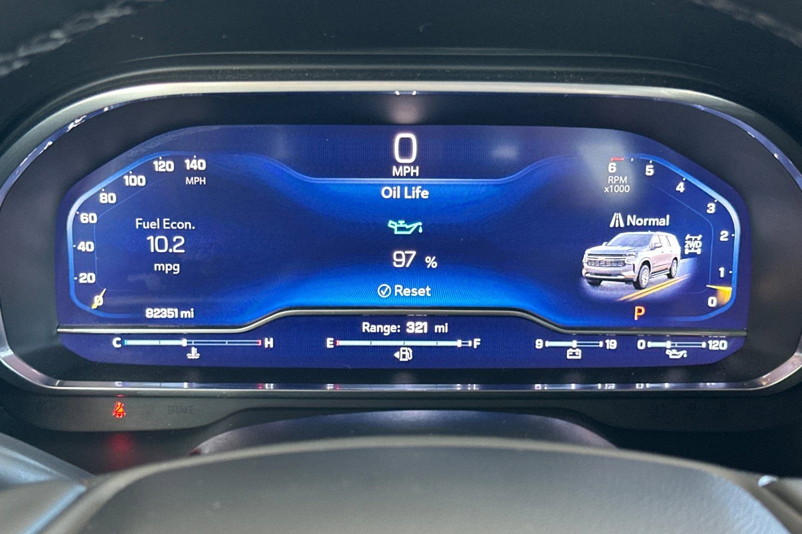 Used 2023 Chevrolet Suburban Premier image 25