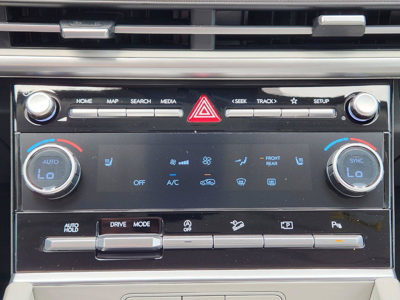 New 2026 Hyundai Santa Fe SEL FWD image 16
