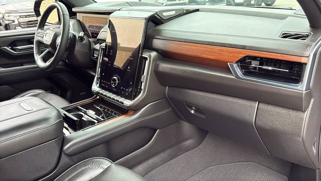 Certified 2025 GMC Yukon XL Denali image 37