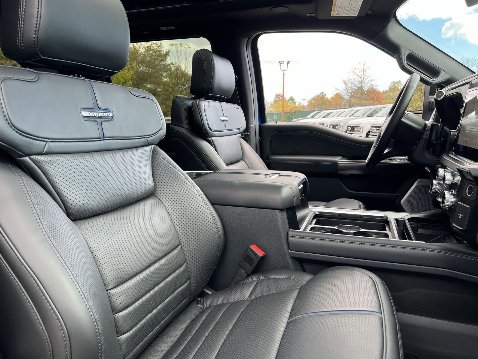 New 2026 Ford F450 Platinum w/ FX4 Off-Road Package image 26