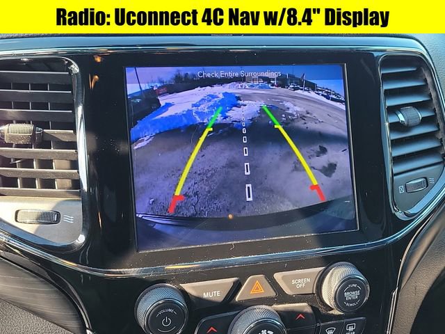 Used 2019 Jeep Grand Cherokee Altitude image 17