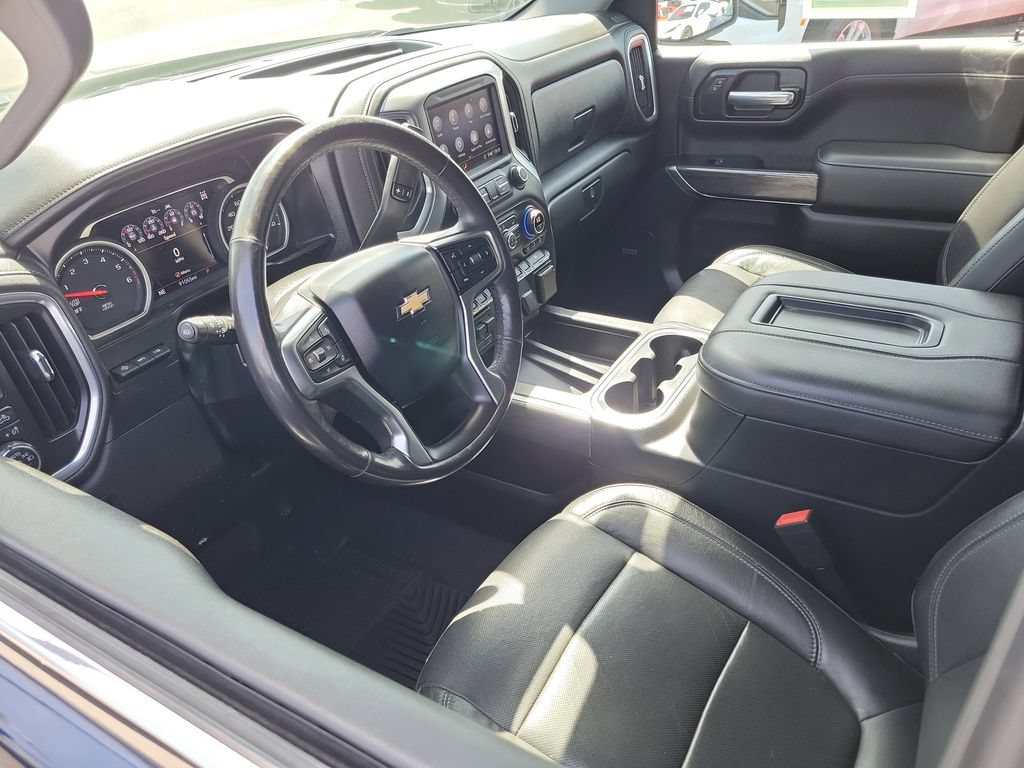 Used 2020 Chevrolet Silverado 1500 LTZ w/ LTZ Plus Package AWD/4WD image 3