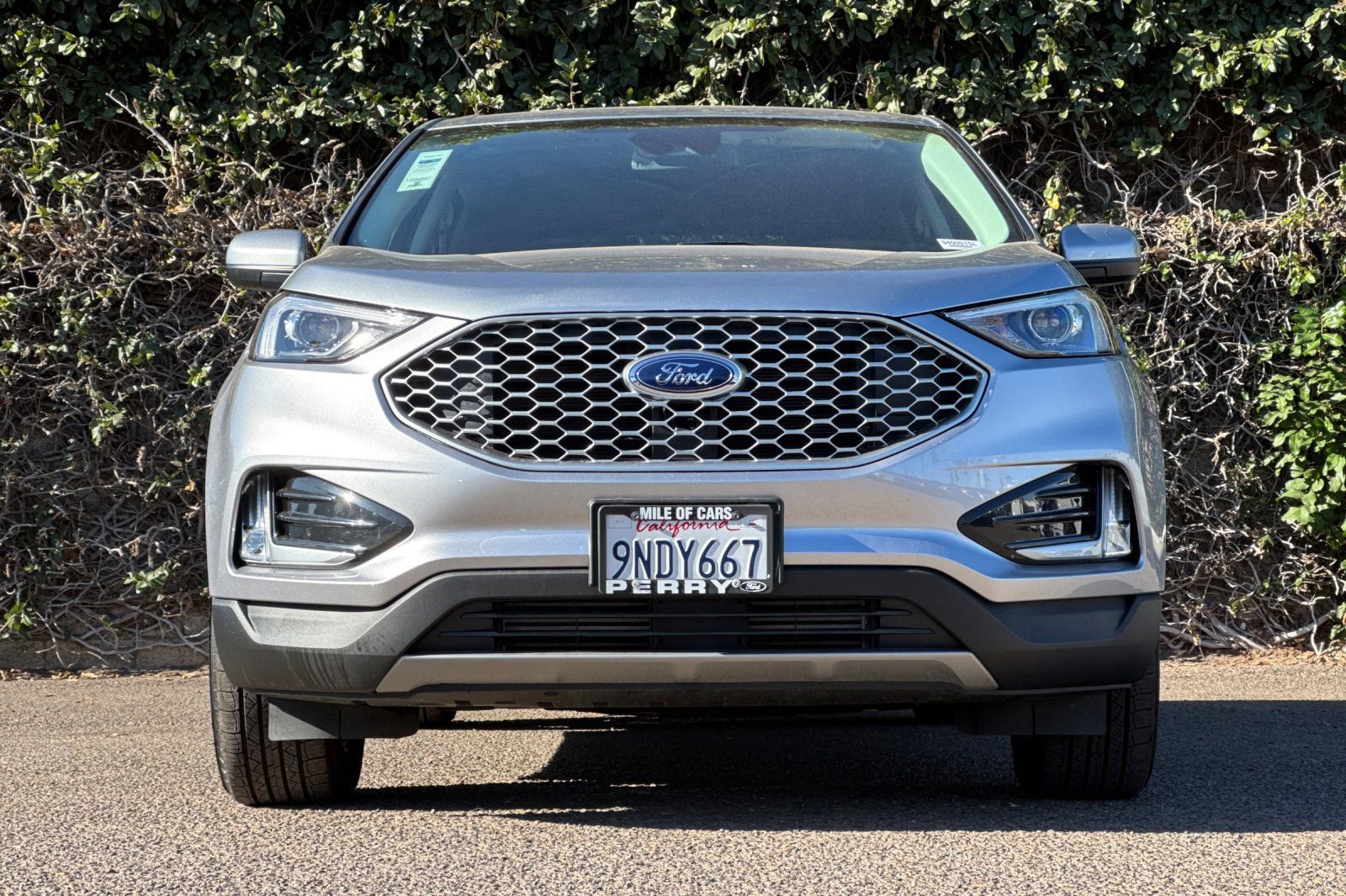 Certified 2024 Ford Edge SEL w/ Convenience Package image 2