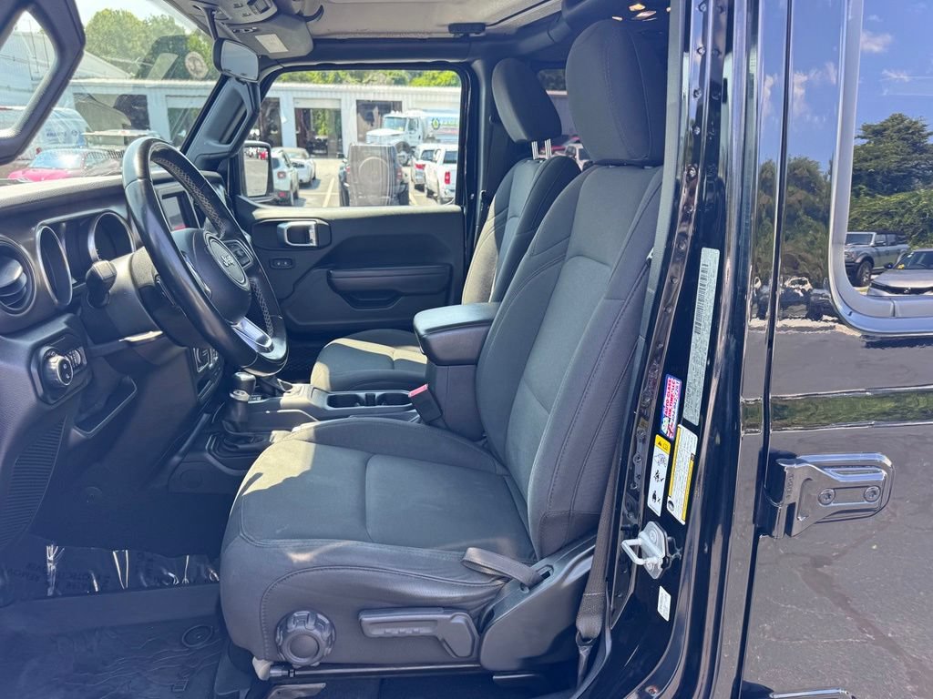 Used 2020 Jeep Gladiator Sport w/ Quick Order Package 24S AWD/4WD image 15