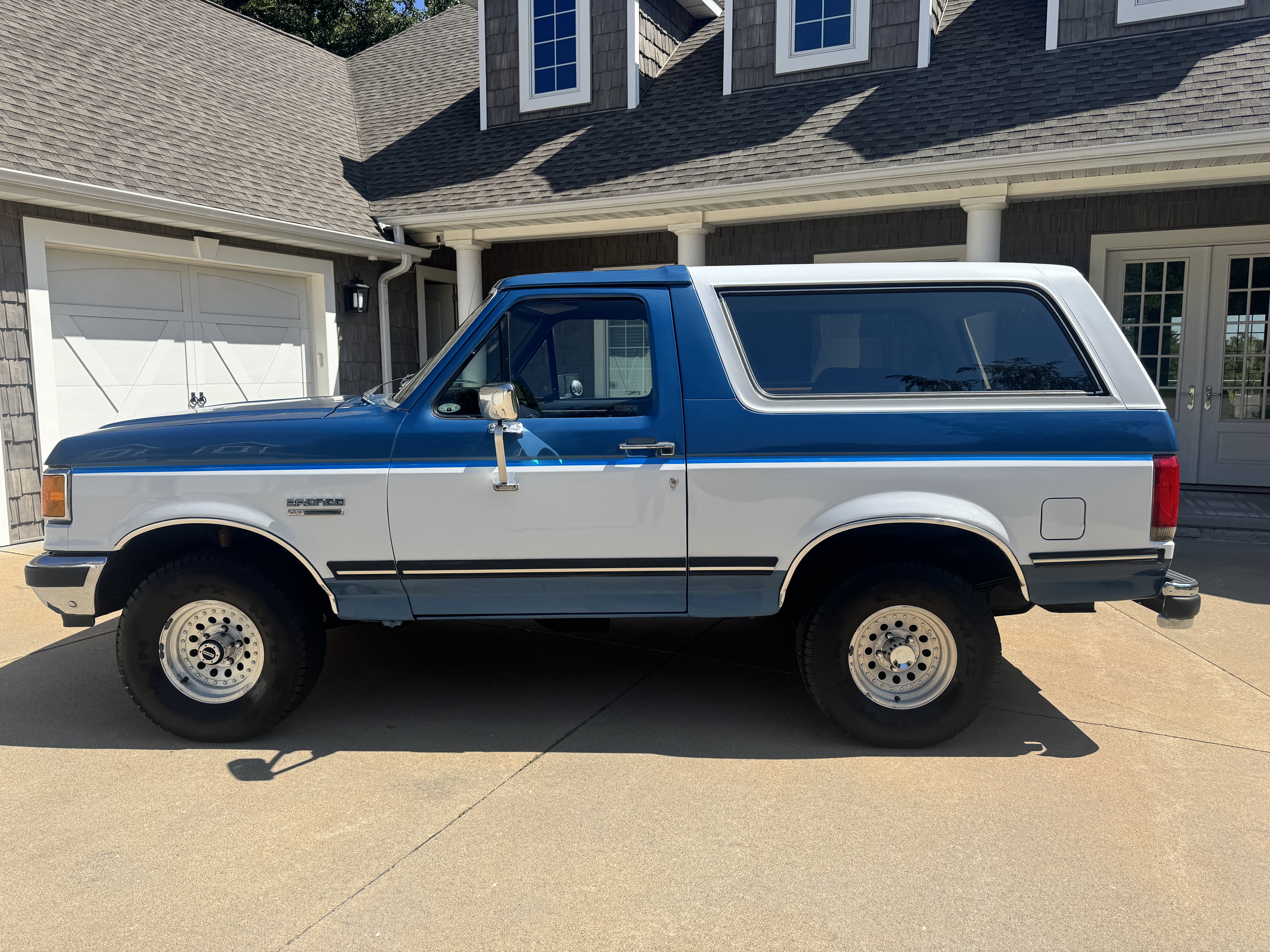 Used 1989 Ford Bronco AWD/4WD image 3