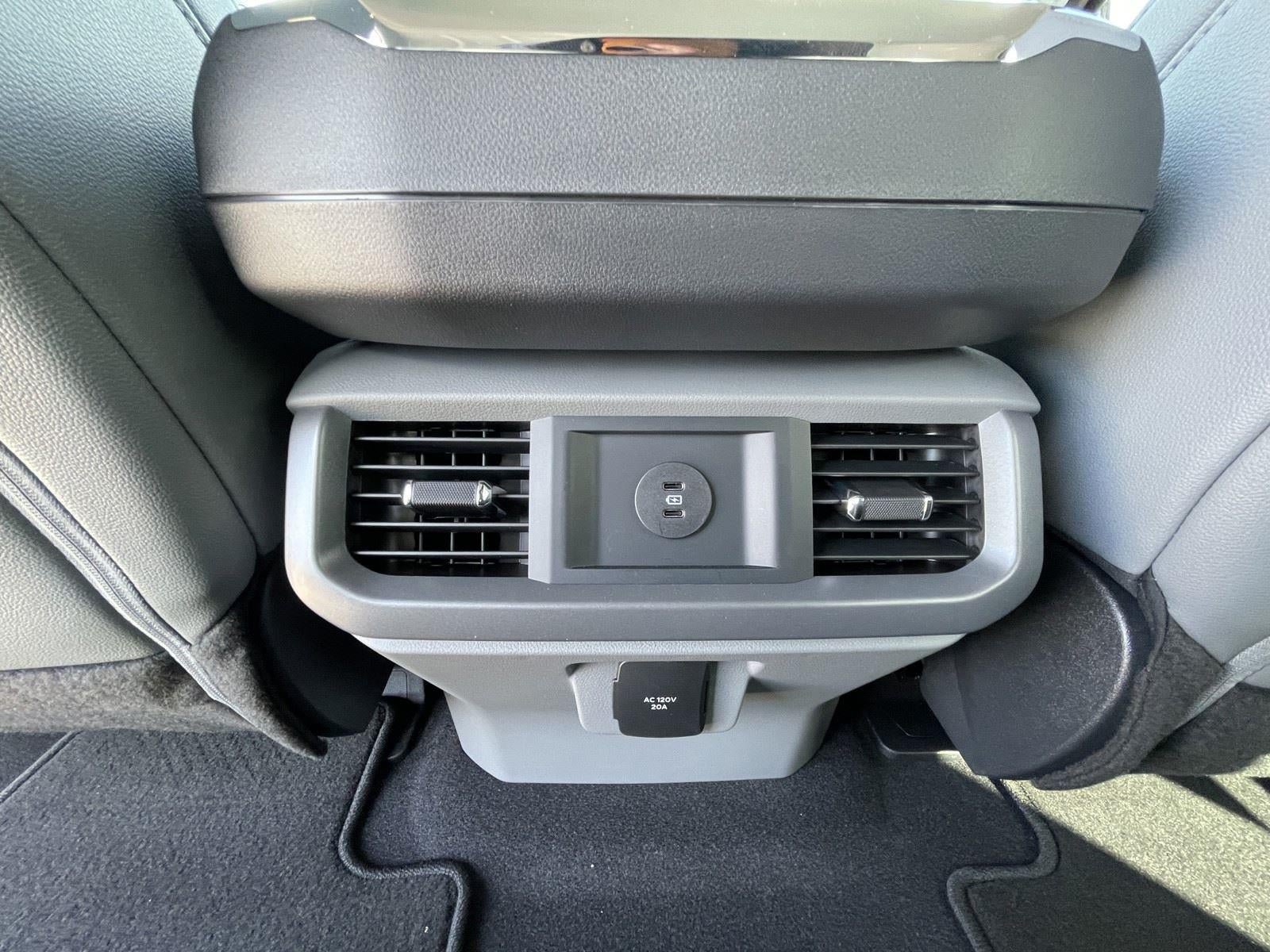 New 2025 Ford F150 Lightning Flash AWD/4WD image 39