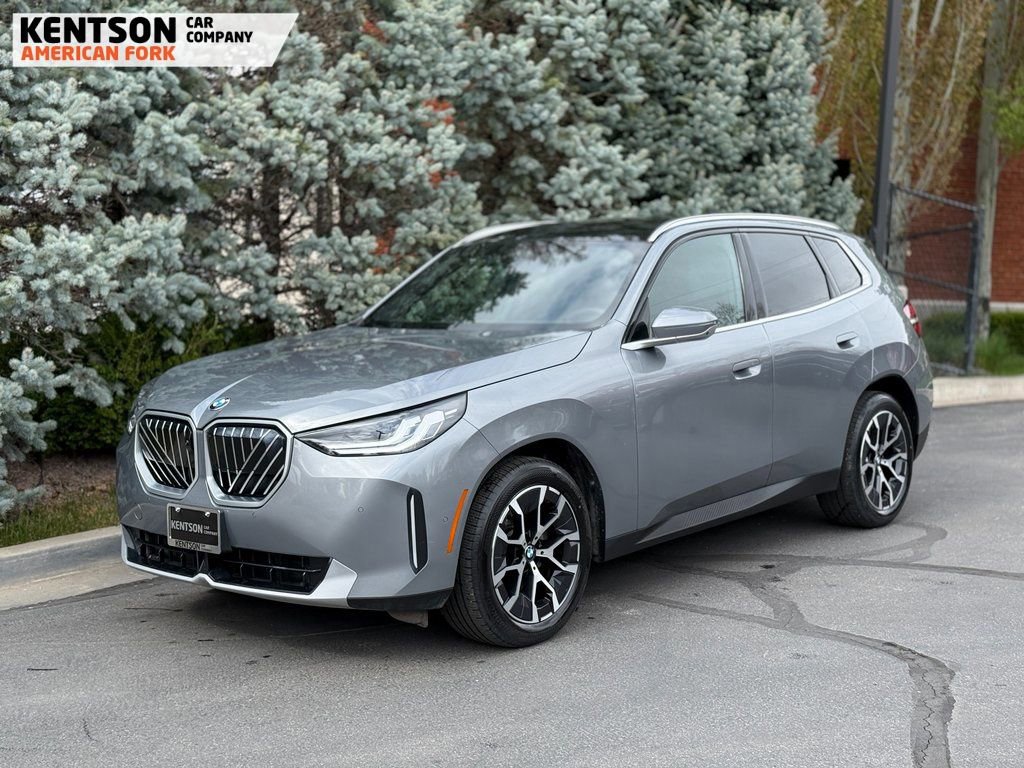 Used 2025 BMW X3 xDrive30i image 3