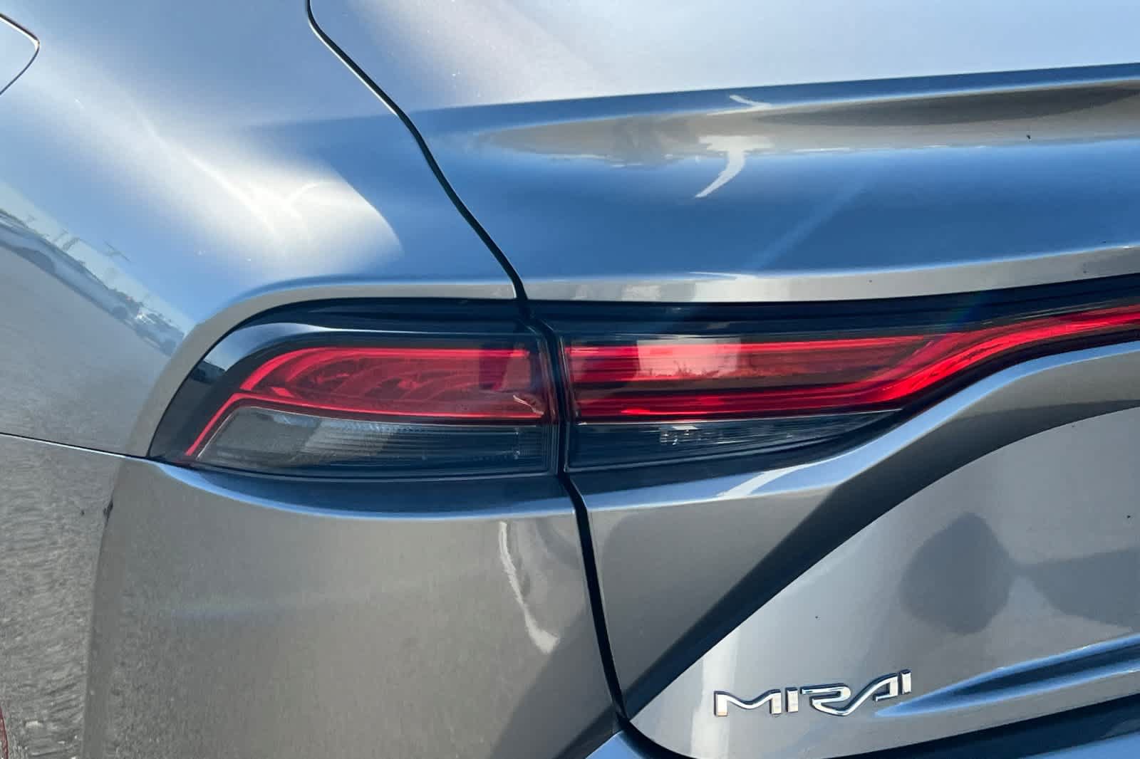 Certified 2021 Toyota Mirai w/ Advanced Technology Package RWD image 21