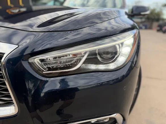 Used 2018 INFINITI QX60 FWD w/ Deluxe Technology Package image 3