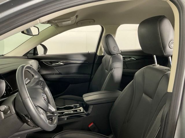 Used 2023 Buick Envision Essence image 32
