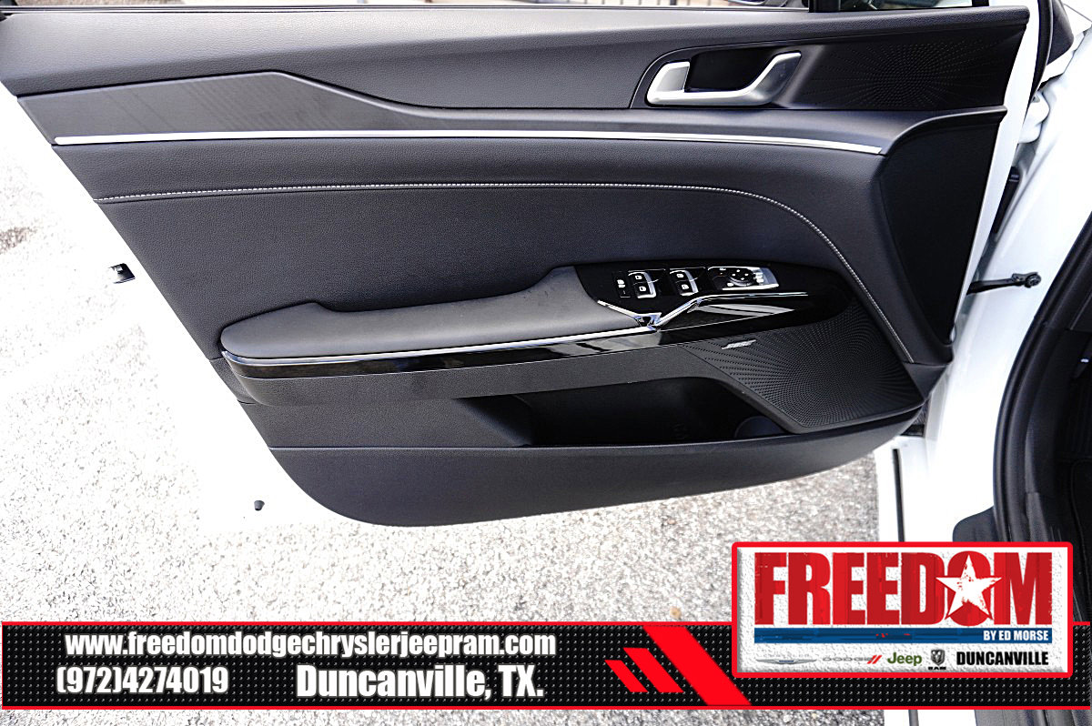 Used 2025 Kia K5 GT-Line w/ GT-Line Premium Package FWD image 38