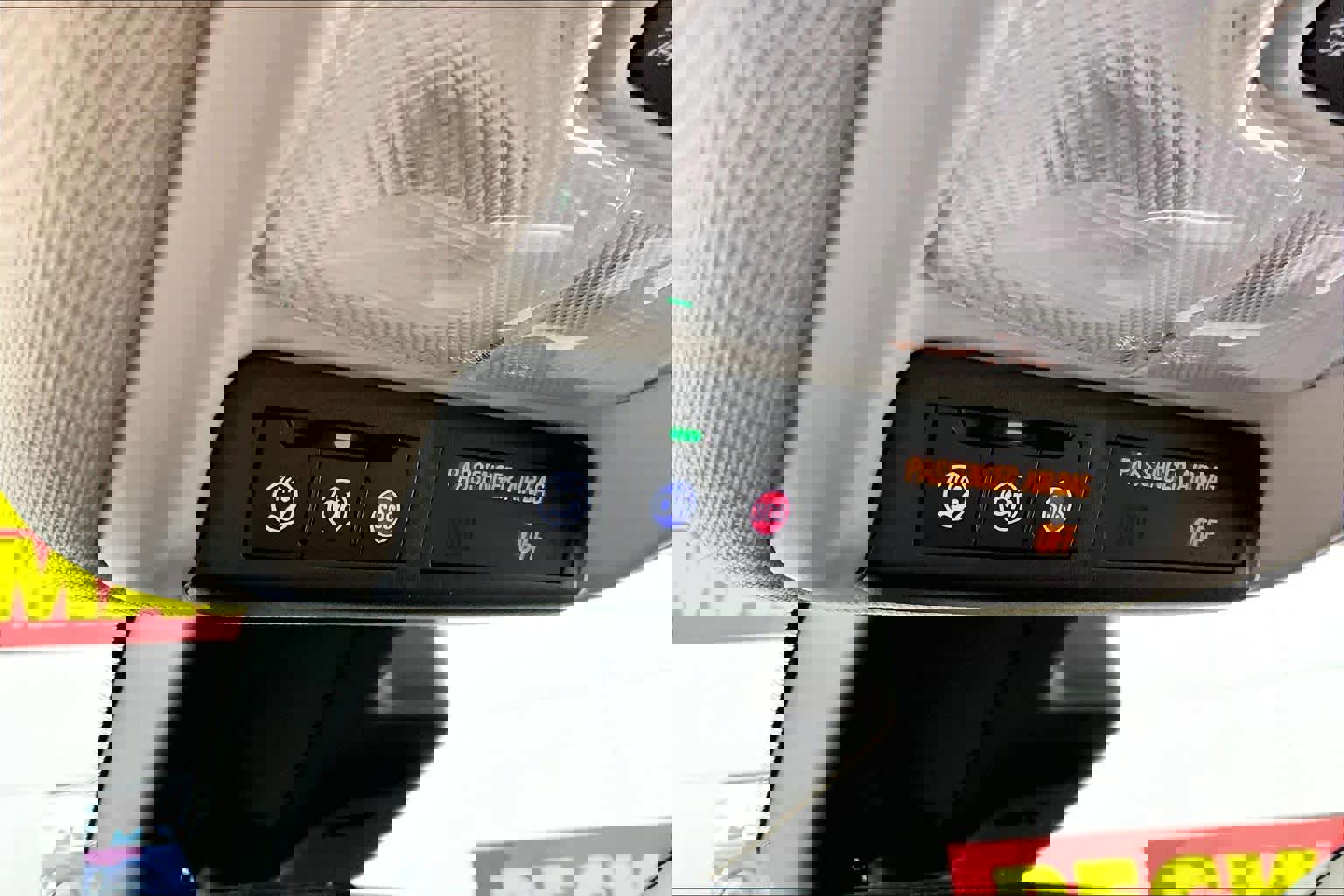 Used 2024 Buick Encore GX Preferred image 32