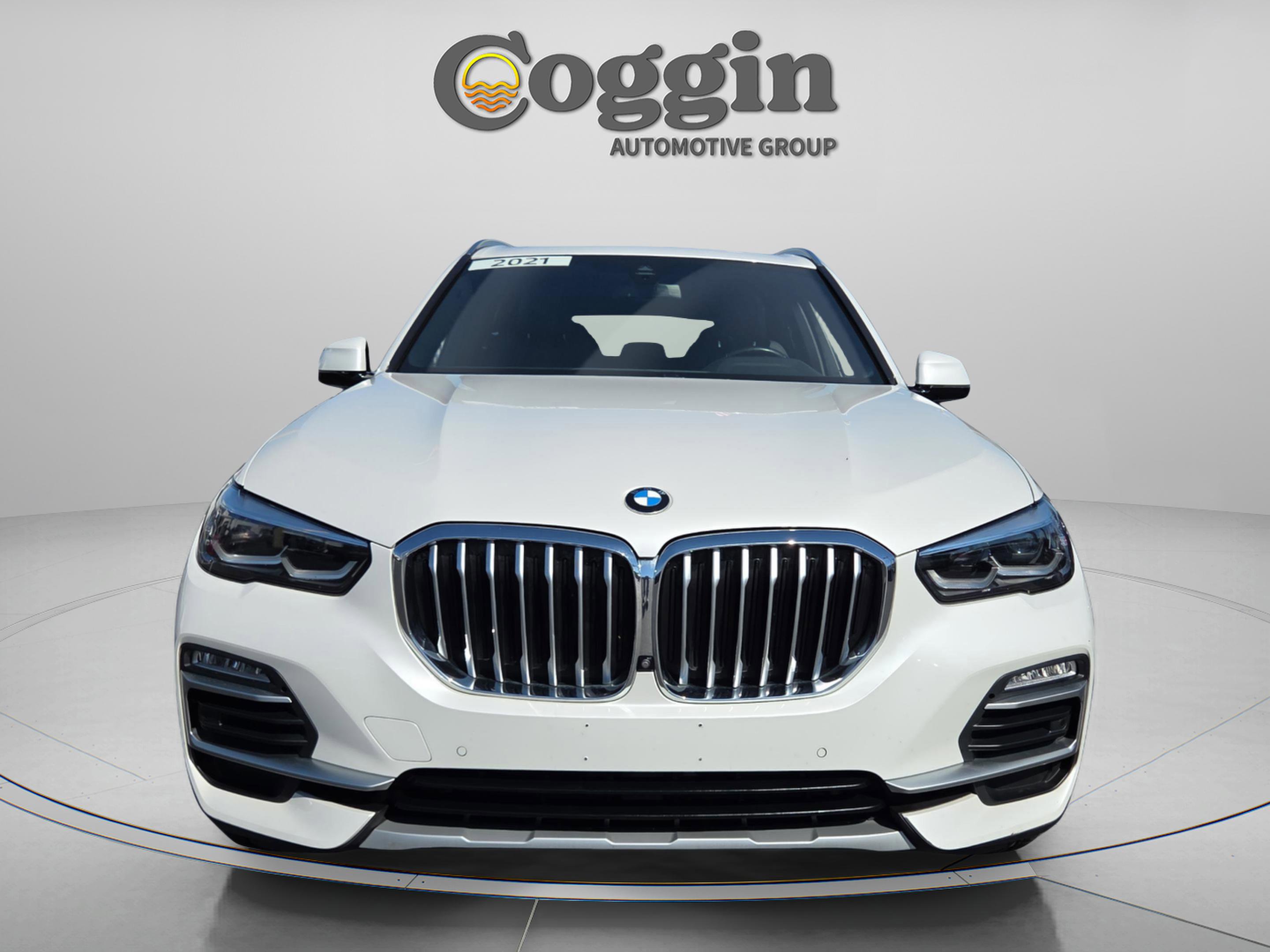 Used 2021 BMW X5 xDrive45e w/ Parking Assistance Package AWD/4WD image 9