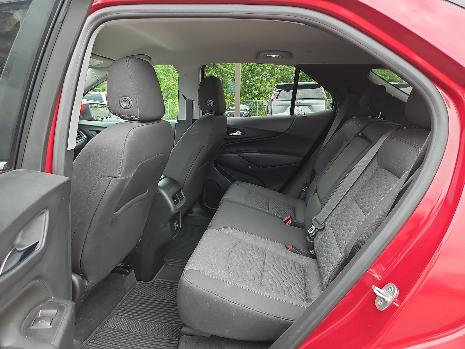 Used 2020 Chevrolet Equinox LT FWD image 10