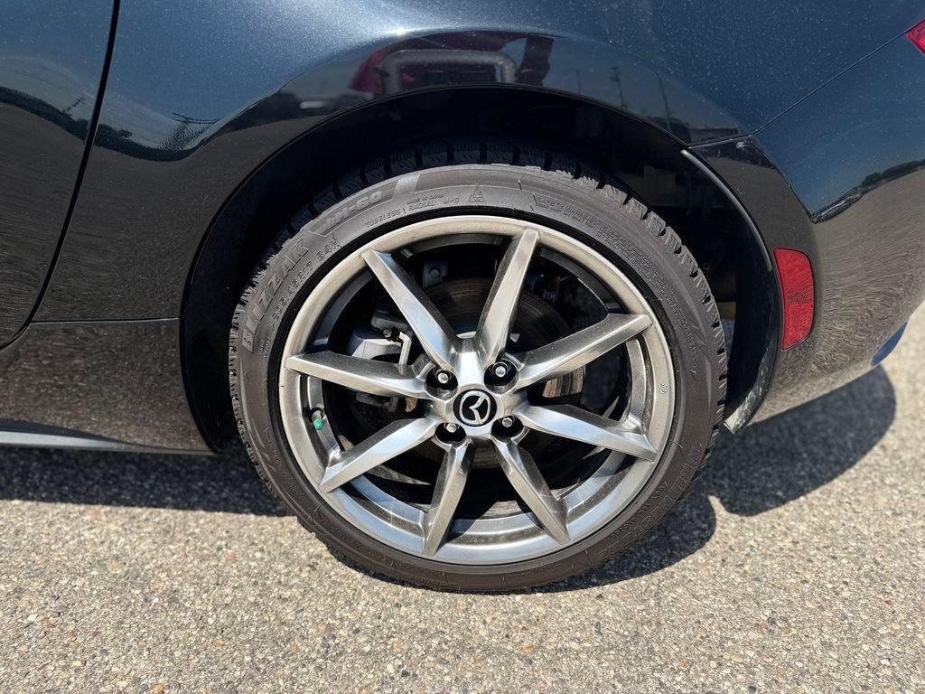 Used 2023 MAZDA MX-5 Miata Grand Touring RWD image 19