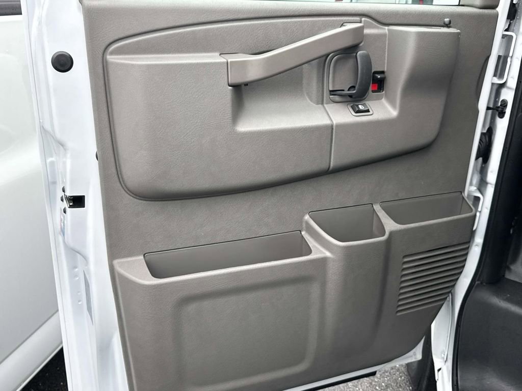 New 2025 Chevrolet Express 2500 w/ Driver Convenience Package RWD image 7