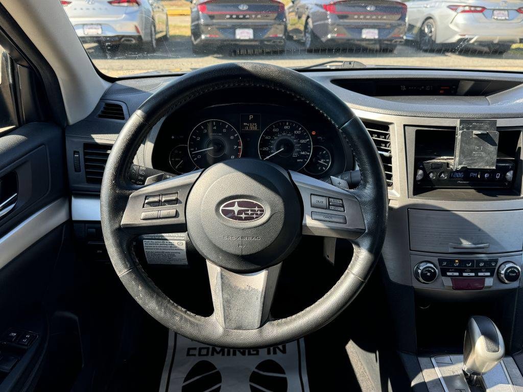 Used 2010 Subaru Legacy 2.5i Premium image 16