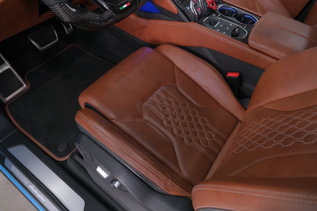 Used 2023 Lamborghini Urus S AWD/4WD image 9