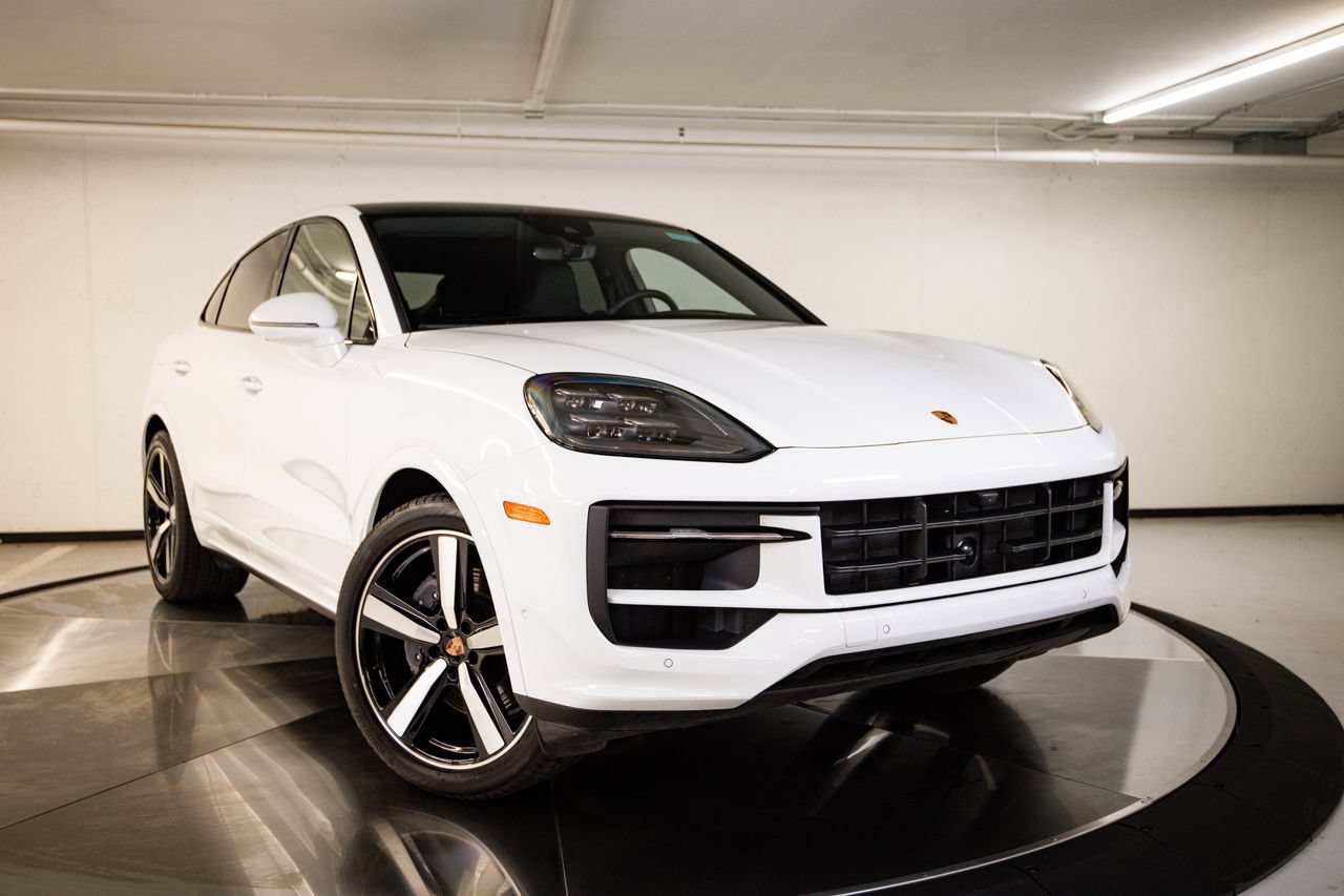 Certified 2026 Porsche Cayenne Coupe AWD/4WD image 9