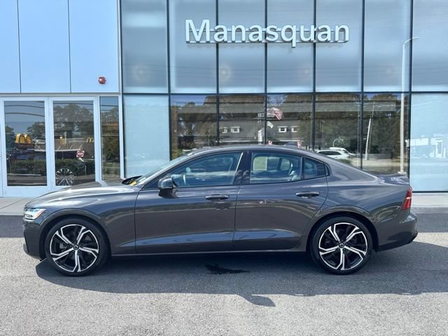 Used 2024 Volvo S60 B5 Core w/ Climate Package FWD image 2