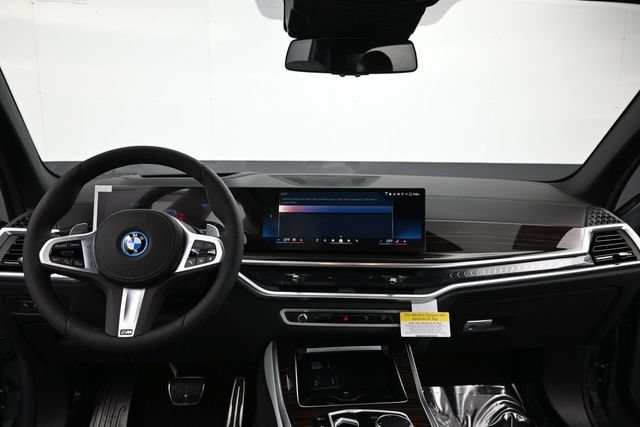 New 2026 BMW X5 xDrive50e w/ M Sport Package AWD/4WD image 14