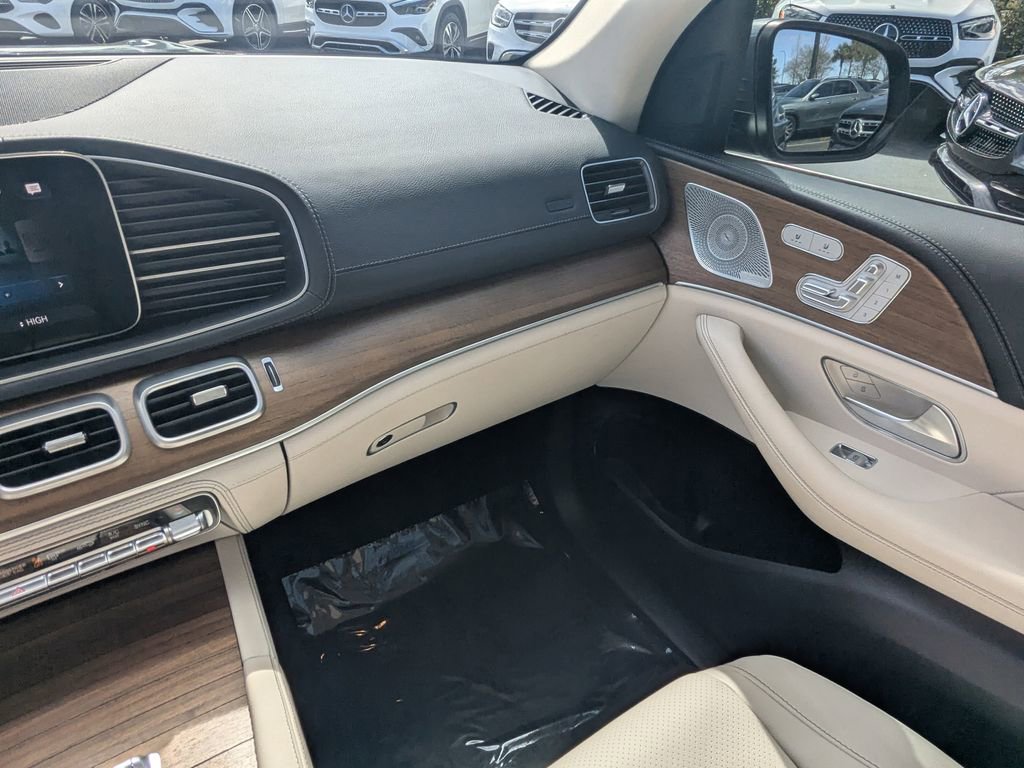 Used 2023 Mercedes-Benz GLS 450 GLS 450 image 5