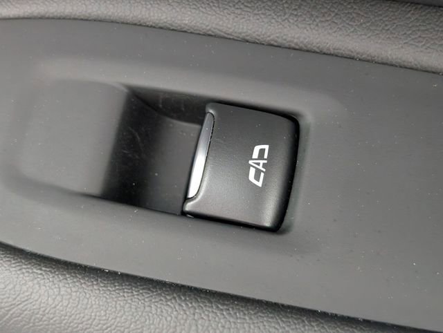 Used 2025 Cadillac XT5 Premium Luxury image 36