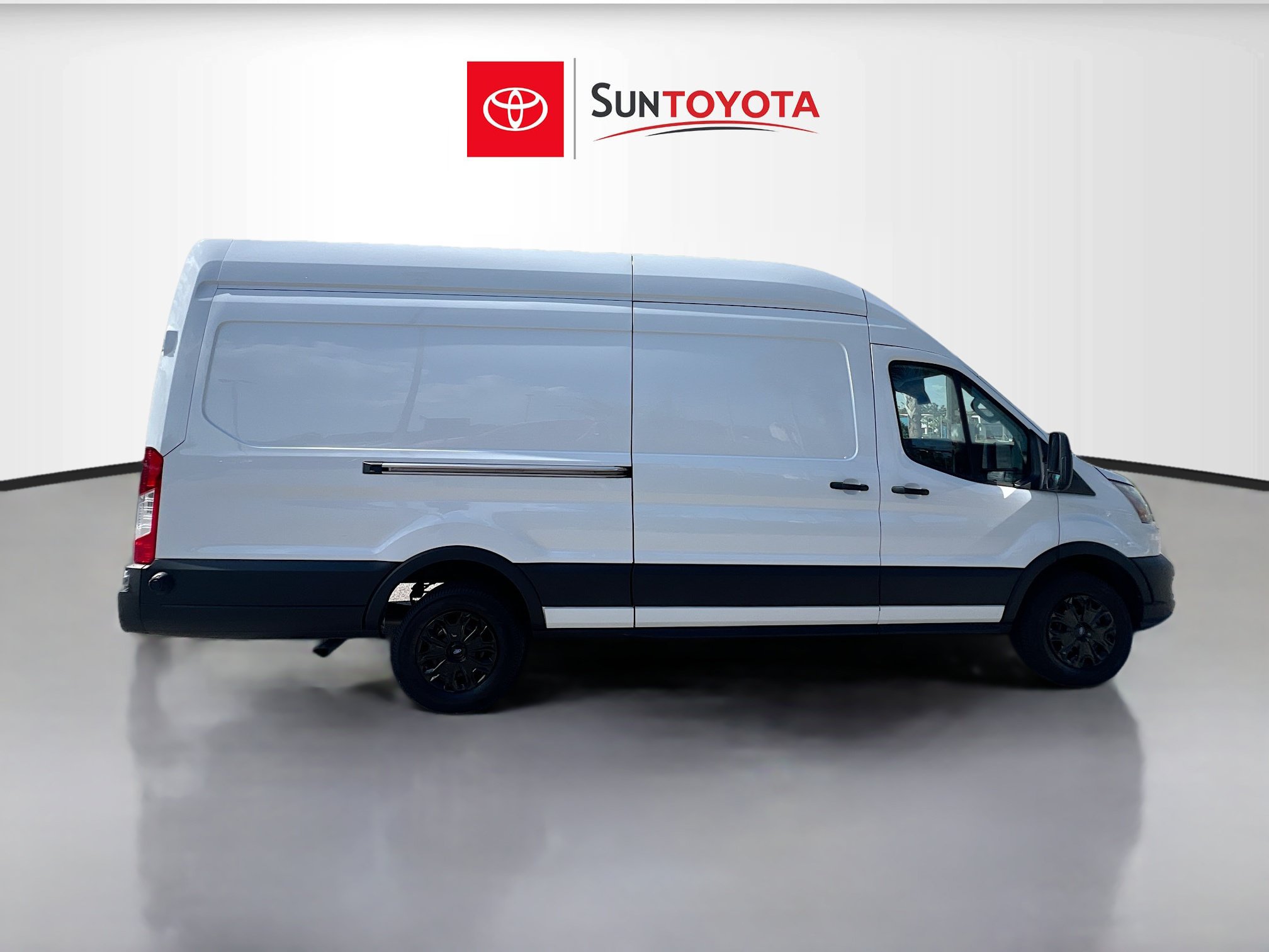 Used 2024 Ford Transit 250 148 High Roof Extended w/ Load Area Protection Package RWD image 2