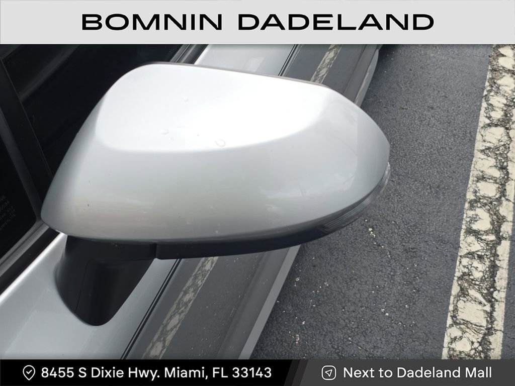 Used 2022 Toyota Corolla SE image 11