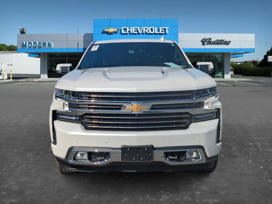 Used 2022 Chevrolet Silverado 1500 High Country w/ Technology Package image 2