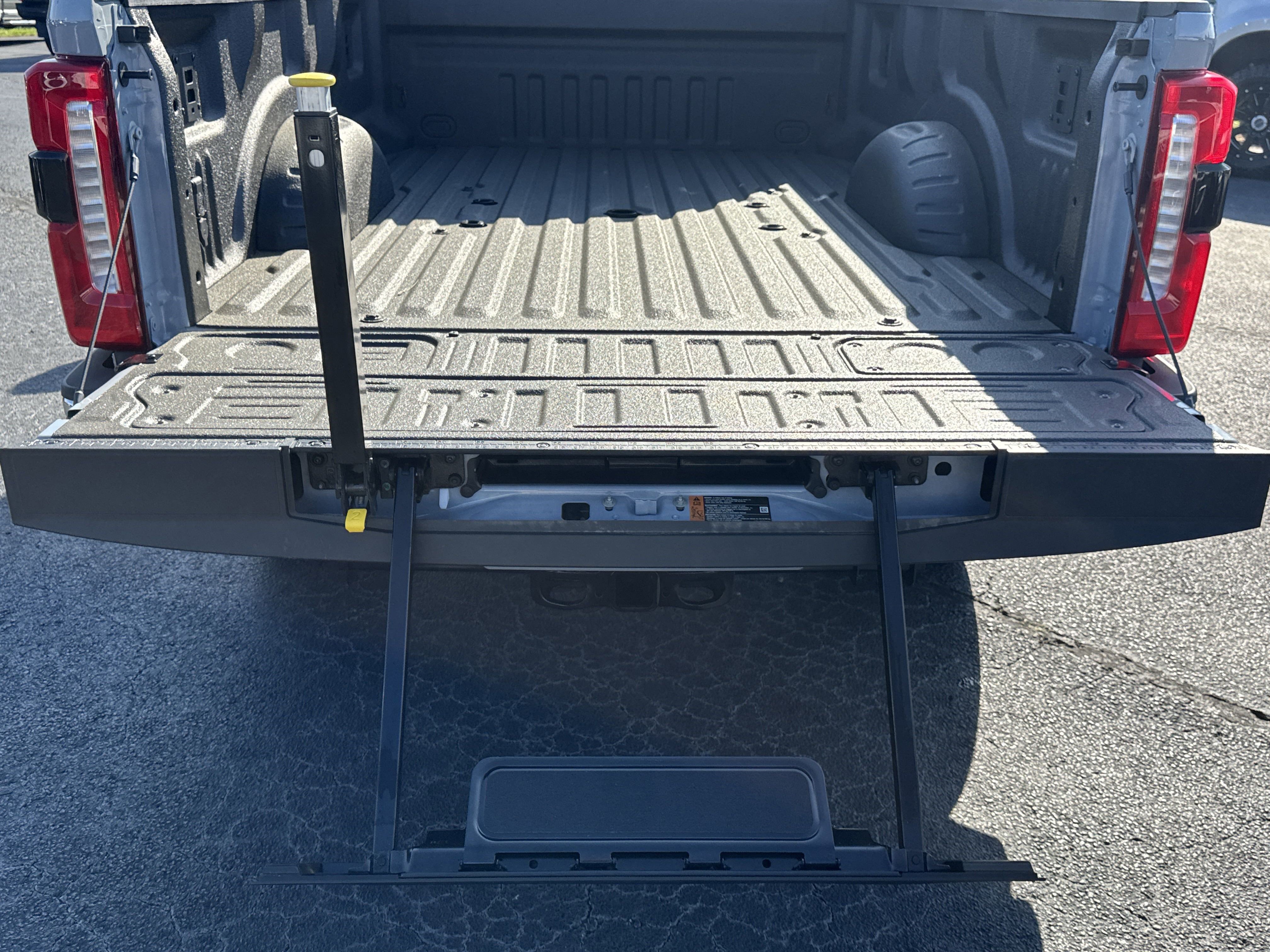 New 2025 Ford F250 King Ranch w/ Chrome Package image 22