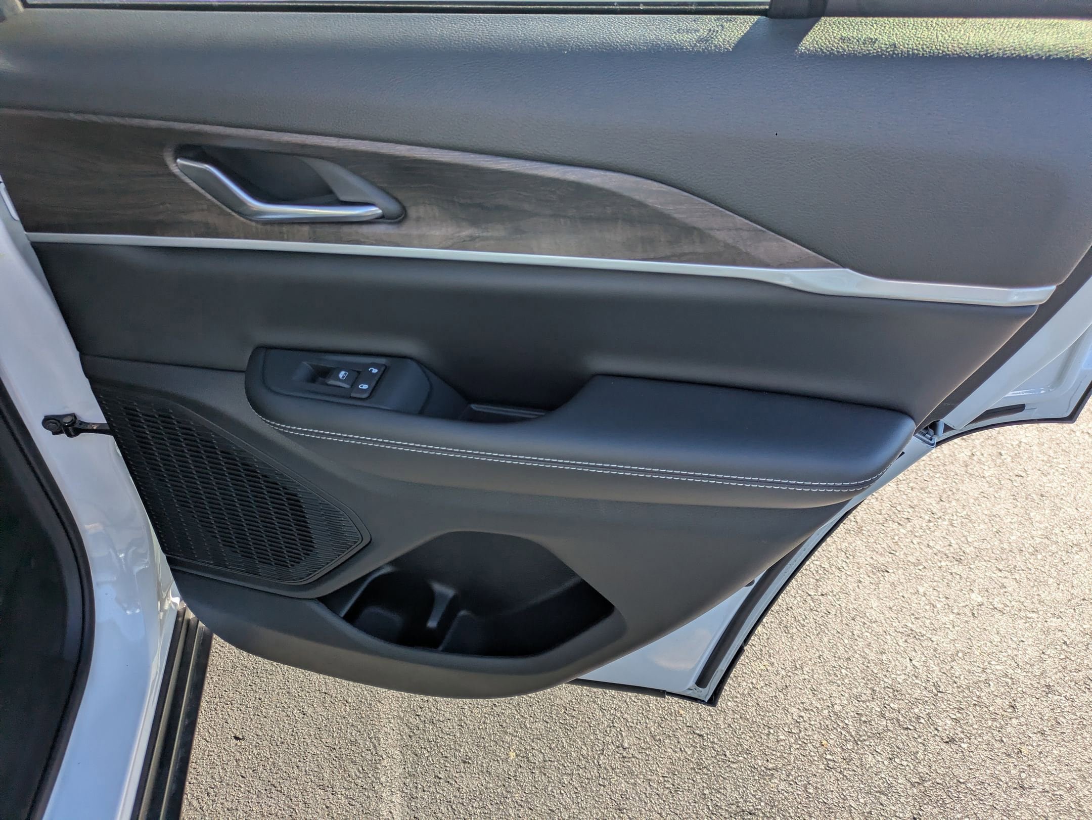 New 2026 Jeep Grand Cherokee Altitude AWD/4WD image 25