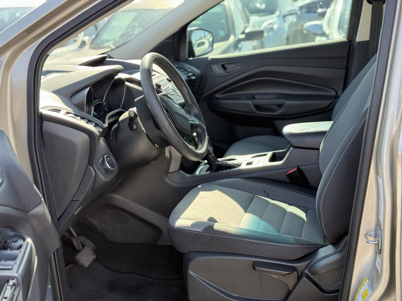 Used 2018 Ford Escape S image 11