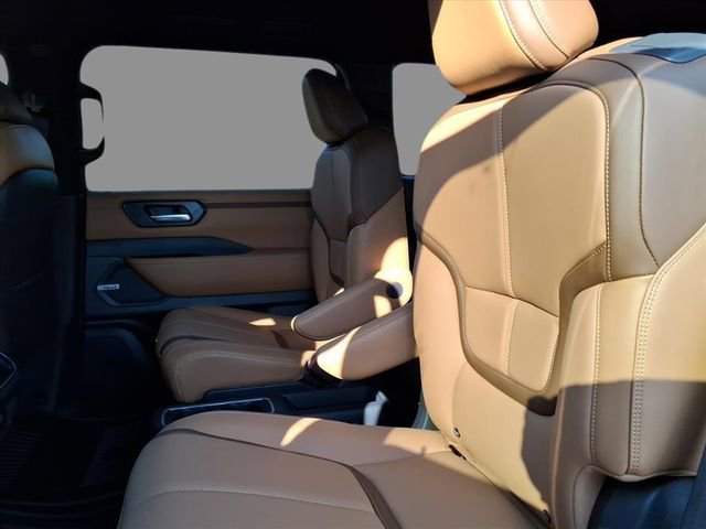 New 2026 Nissan Armada SL w/ Captain's Chari Seat Package image 6