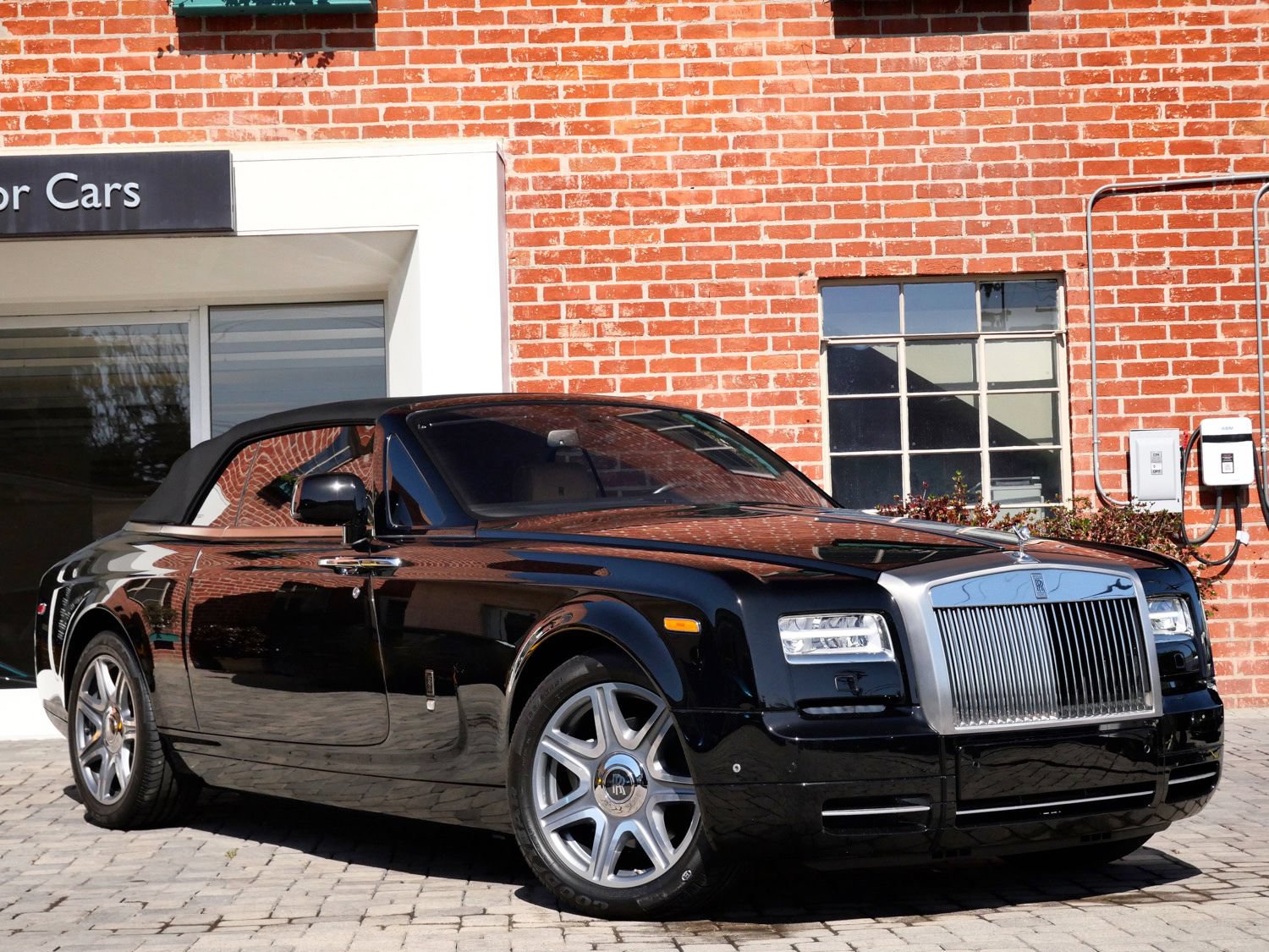 Used 2013 Rolls-Royce Phantom Drophead Coupe RWD image 20