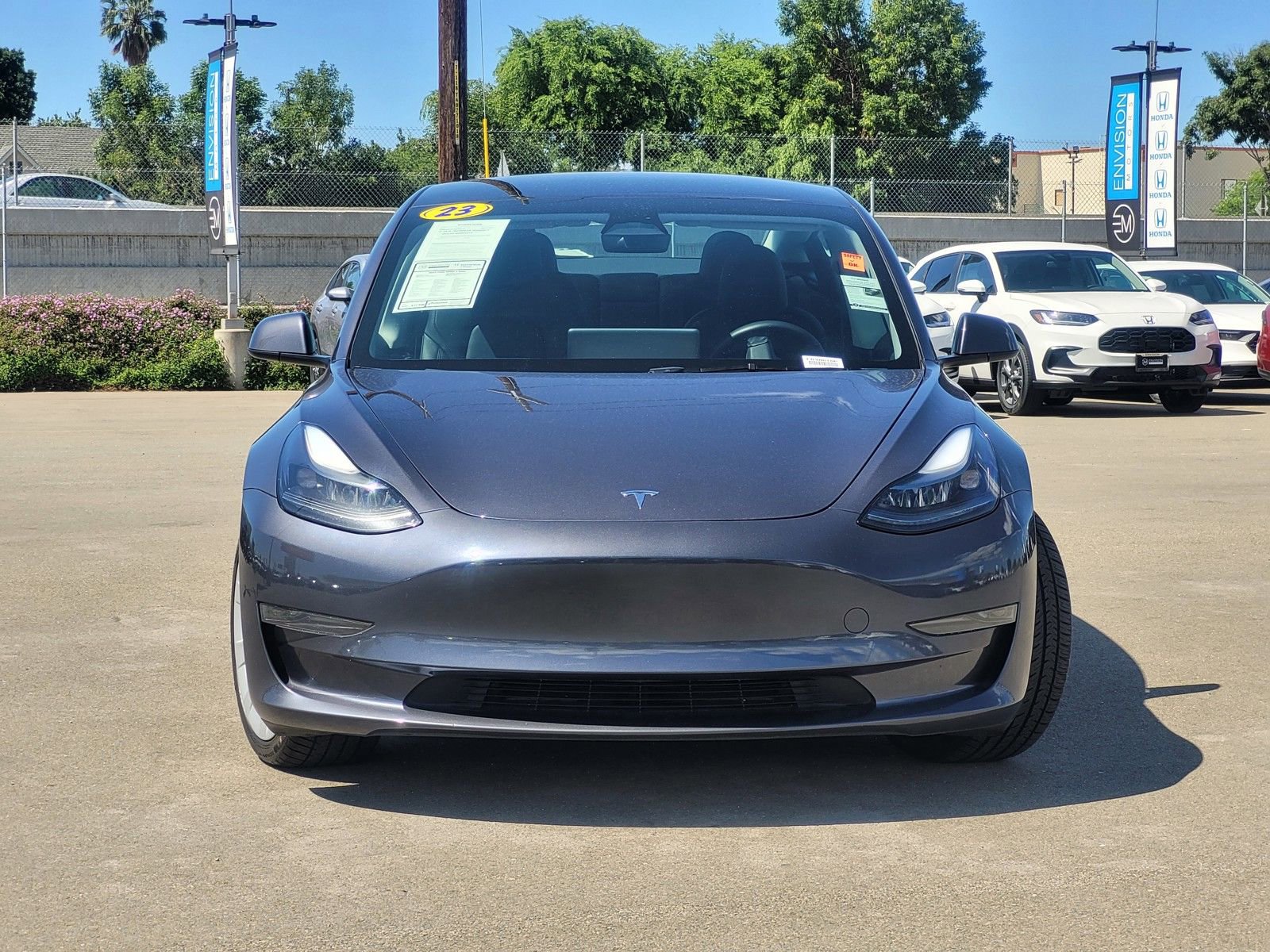 Used 2023 Tesla Model 3 Standard Range image 2