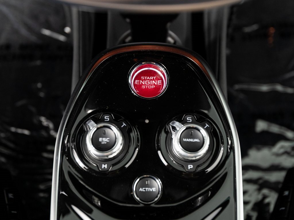 Used 2023 McLaren GT image 17